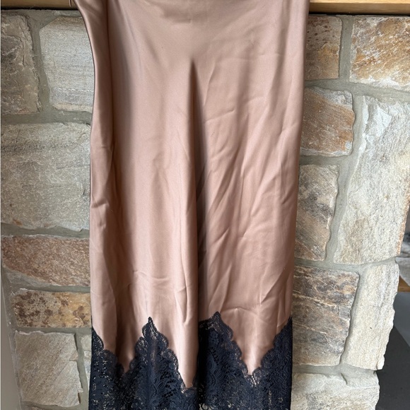 Zara Elegant Brown Satin Skirt with Black Lace Trim size M - Picture 8 of 13